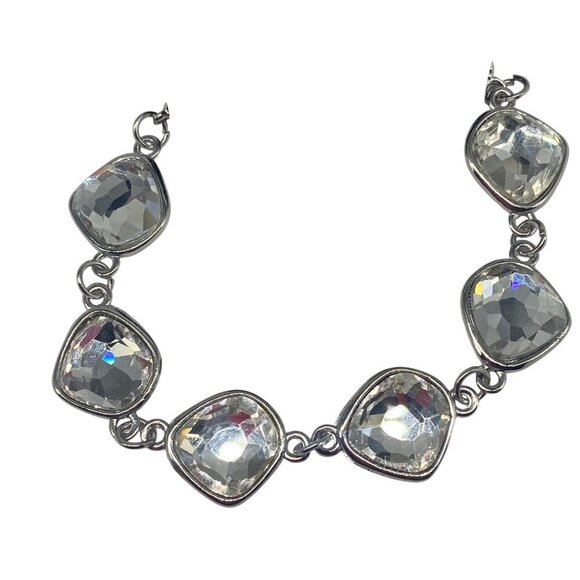 Paparazzi Jewelry Perfect Imperfection White Bracelet Adjustable Chain Design - Picture 3 of 6